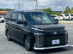 
										TOYOTA VOXY 2023 full									