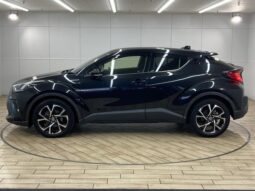 
										TOYOTA C-HR 2020 full									