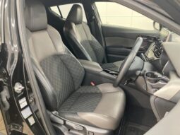 
										TOYOTA C-HR 2020 full									