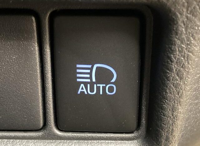 
								TOYOTA C-HR 2020 full									