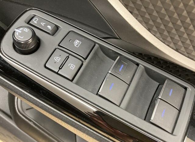 
								TOYOTA C-HR 2020 full									