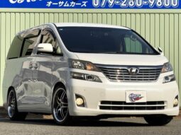 TOYOTA VELLFIRE 2009