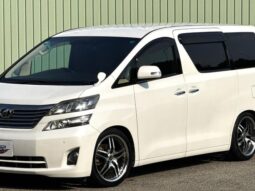 TOYOTA VELLFIRE 2009