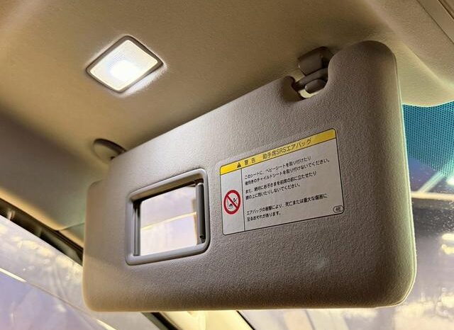 
								TOYOTA VELLFIRE 2008 full									