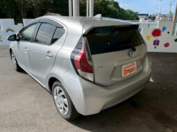 
										TOYOTA AQUA 2015 full									