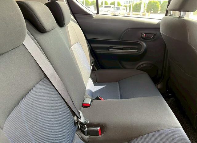 
								TOYOTA AQUA 2015 full									