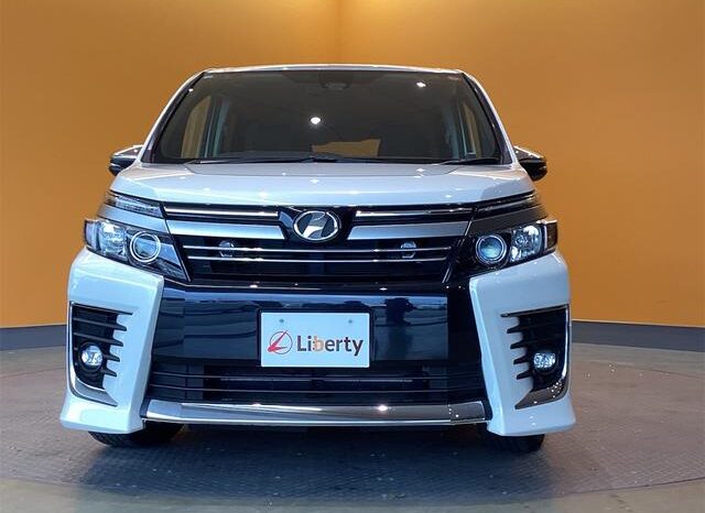 
								TOYOTA VOXY 2016 full									