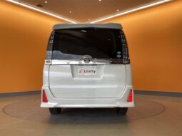 
										TOYOTA VOXY 2016 full									