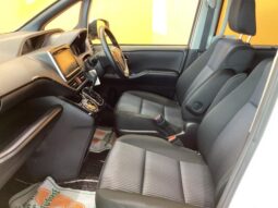 
										TOYOTA VOXY 2016 full									