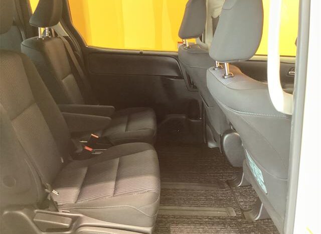 
								TOYOTA VOXY 2016 full									