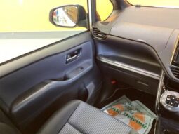 
										TOYOTA VOXY 2016 full									