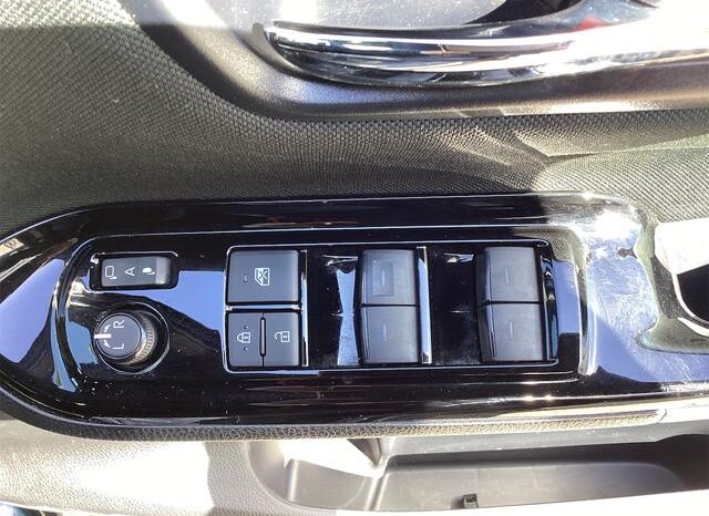 
								TOYOTA VOXY 2020 full									