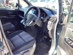 
										TOYOTA VOXY 2020 full									