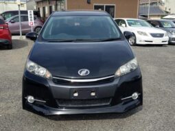 TOYOTA WISH 2016