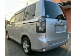 
										TOYOTA VOVY 2008 full									
