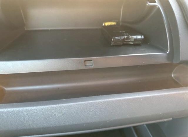 
								TOYOTA VOVY 2008 full									