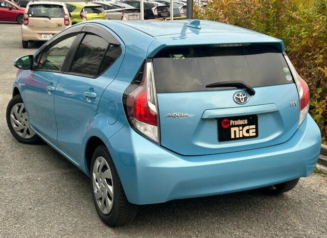 
								TOYOTA AQUA 2015 full									