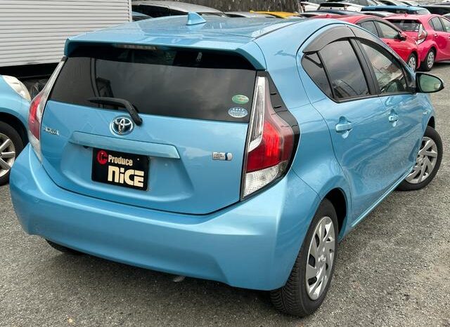 
								TOYOTA AQUA 2015 full									