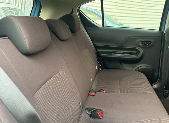 
								TOYOTA AQUA 2015 full									