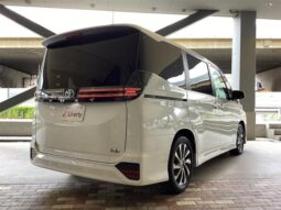 
										TOYOTA VOXY 2024 full									