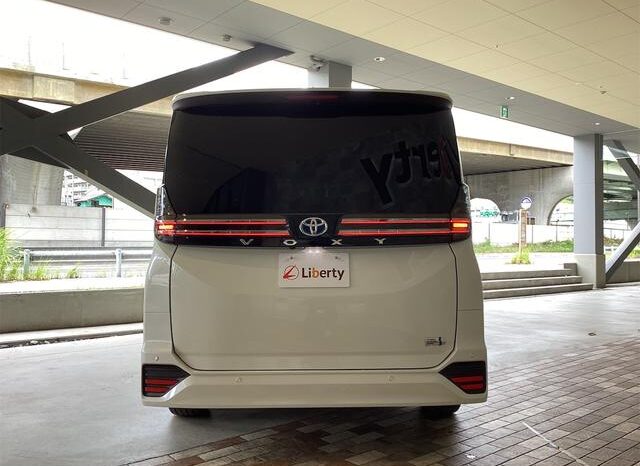 
								TOYOTA VOXY 2024 full									