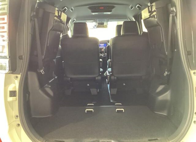 
								TOYOTA VOXY 2020 full									