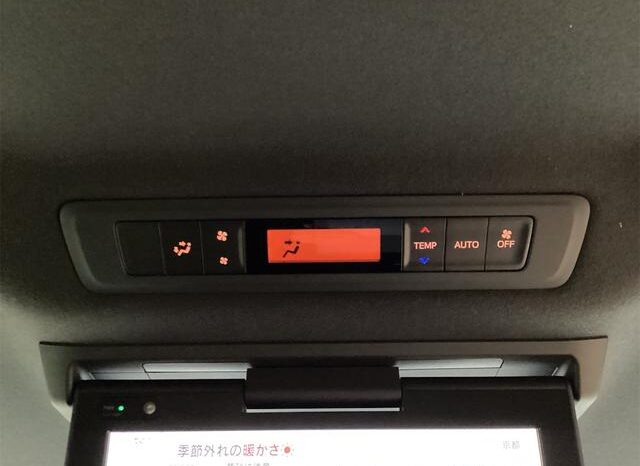 
								TOYOTA VOXY 2020 full									