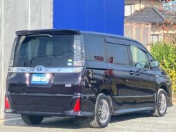 
										TOYOTA VOXY 2016 full									