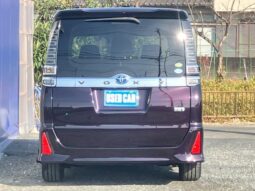 
										TOYOTA VOXY 2016 full									