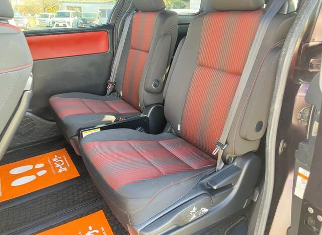 
								TOYOTA VOXY 2016 full									