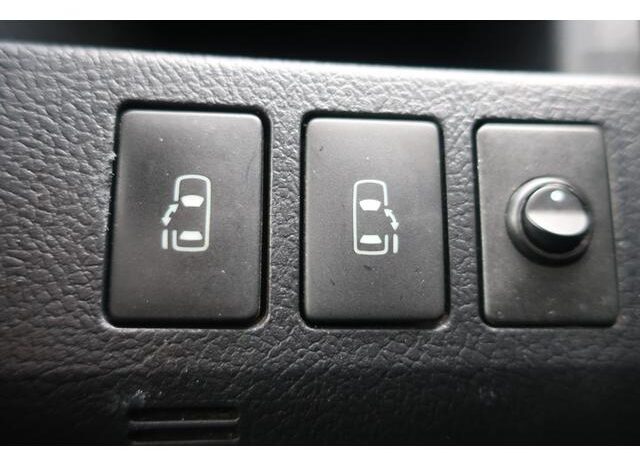 
								TOYOTA VOXY 2013 full									