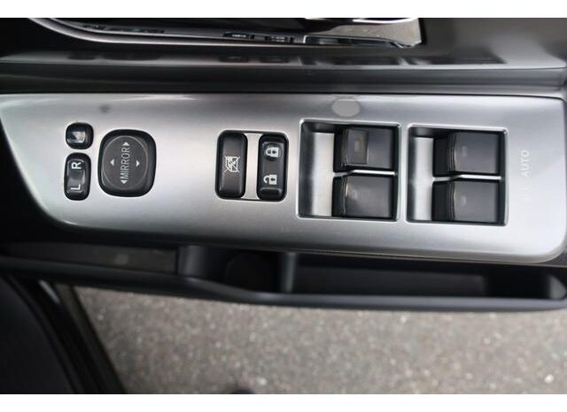 
								TOYOTA VOXY 2013 full									