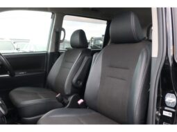 
										TOYOTA VOXY 2013 full									