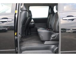 
										TOYOTA VOXY 2013 full									