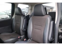 
										TOYOTA VOXY 2013 full									