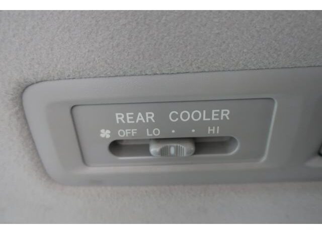 
								TOYOTA VOXY 2013 full									