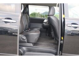 
										TOYOTA VOXY 2013 full									