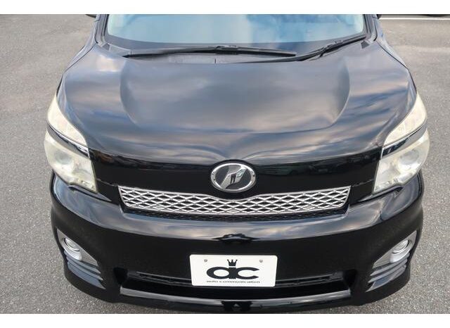 
								TOYOTA VOXY 2013 full									