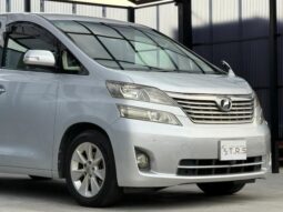 TOYOTA VELLFIRE 2008
