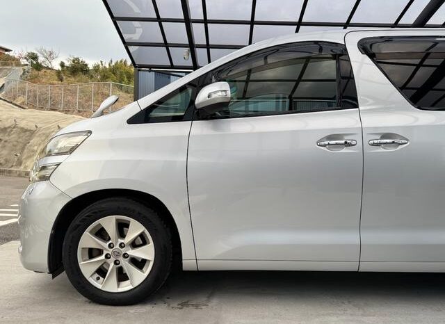 
								TOYOTA VELLFIRE 2008 full									