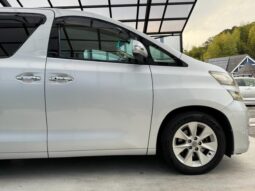 
										TOYOTA VELLFIRE 2008 full									