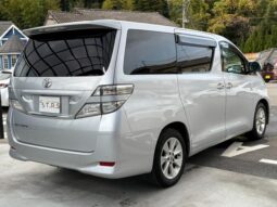 
										TOYOTA VELLFIRE 2008 full									