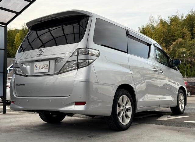 
								TOYOTA VELLFIRE 2008 full									