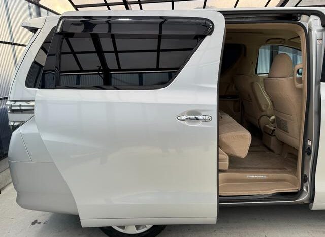 
								TOYOTA VELLFIRE 2008 full									