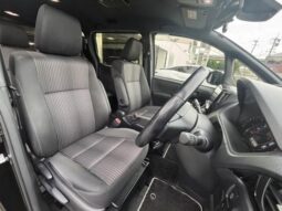 
										TOYOTA VOXY 2018 full									