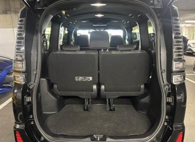 
								TOYOTA VOXY 2018 full									