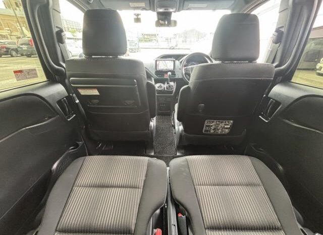 
								TOYOTA VOXY 2018 full									