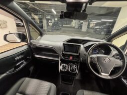 
										TOYOTA VOXY 2018 full									