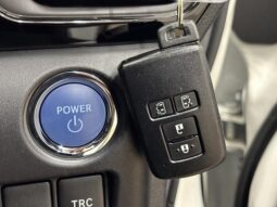 
										TOYOTA VOXY 2018 full									