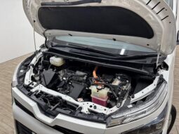 
										TOYOTA VOXY 2018 full									